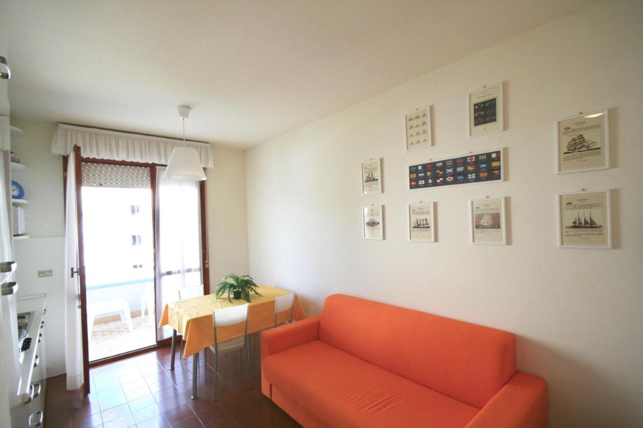 Ba- Althea - Piscina- Apartment Lignano Sabbiadoro Luaran gambar