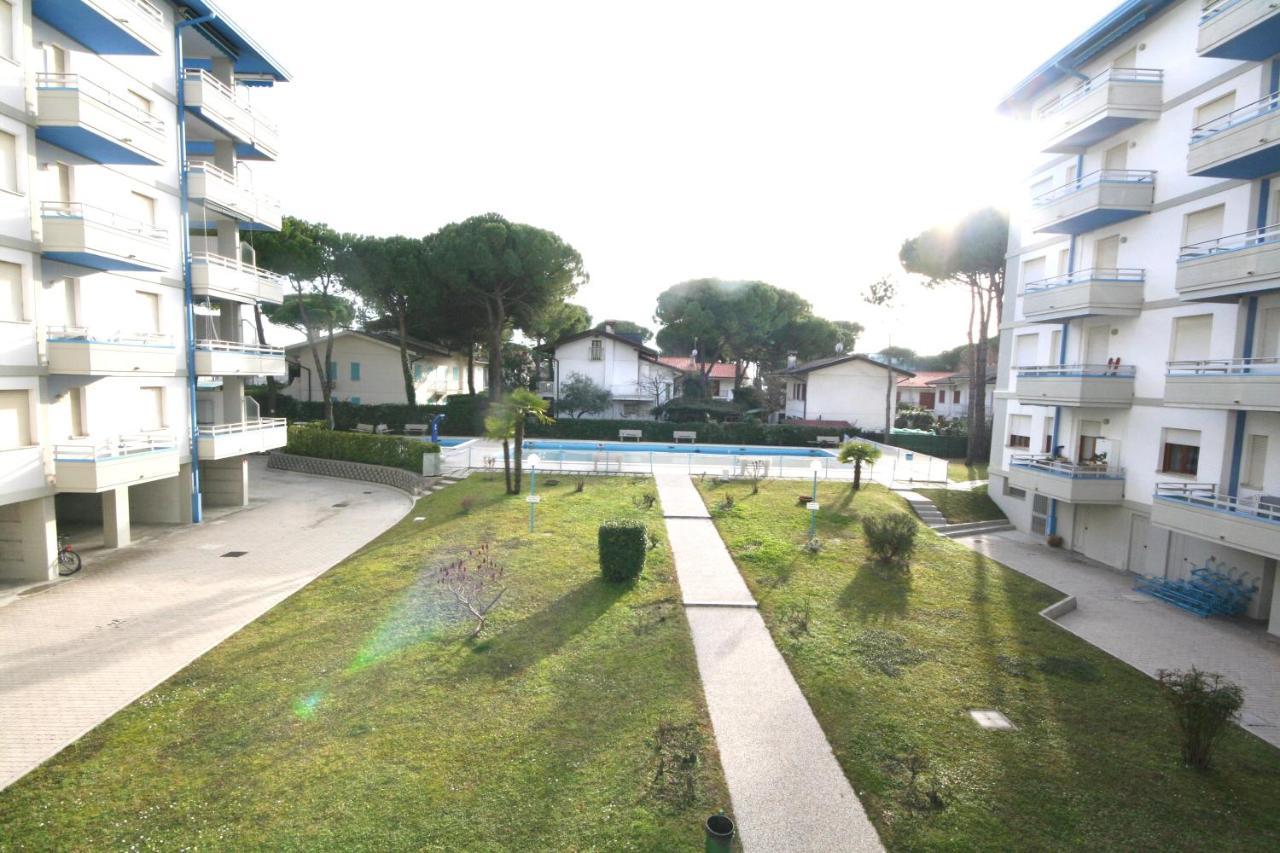 Ba- Althea - Piscina- Apartment Lignano Sabbiadoro Luaran gambar
