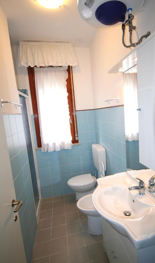 Ba- Althea - Piscina- Apartment Lignano Sabbiadoro Luaran gambar